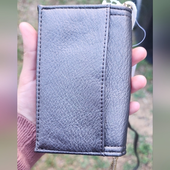 Jessica Simpson Black Wallet with Floral Pattern - Picture 8 of 10